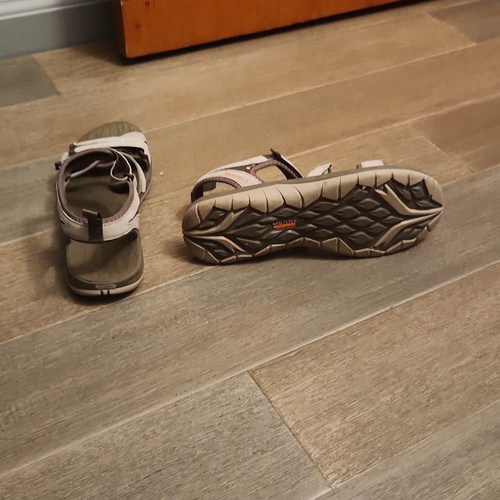 Merrell sandals - Picture 2 of 6